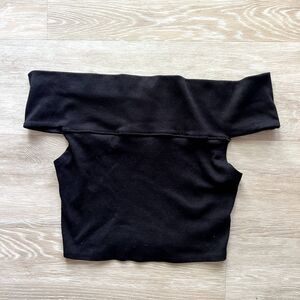 Urban Outfitters Off-the-Shoulder Top-Size S